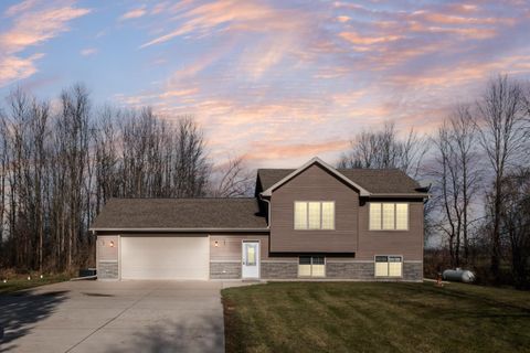 Tiny photo for W2078 Buttercup Avenue, Berlin, WI 54923 (MLS # 2012932)