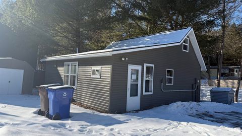 Photo of 253 Birch Street, Oxford, WI 53952 (MLS # 2016012)