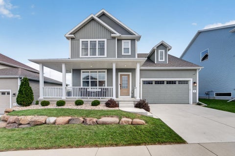 Photo of 921 Quaking Aspen Road, Verona, WI 53593 (MLS # 2034626)