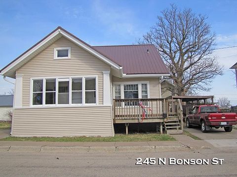 Photo of 245 N Bonson Street, Platteville, WI 53818 (MLS # 2019917)