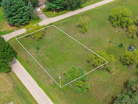 Photo of L17 Wren Algonquin Court, La Valle, WI 53941 (MLS # 2032416)
