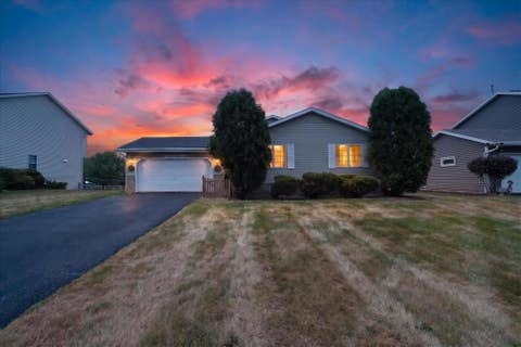 Photo of 2306 Pine View Lane, Janesville, WI 53546 (MLS # 2028524)