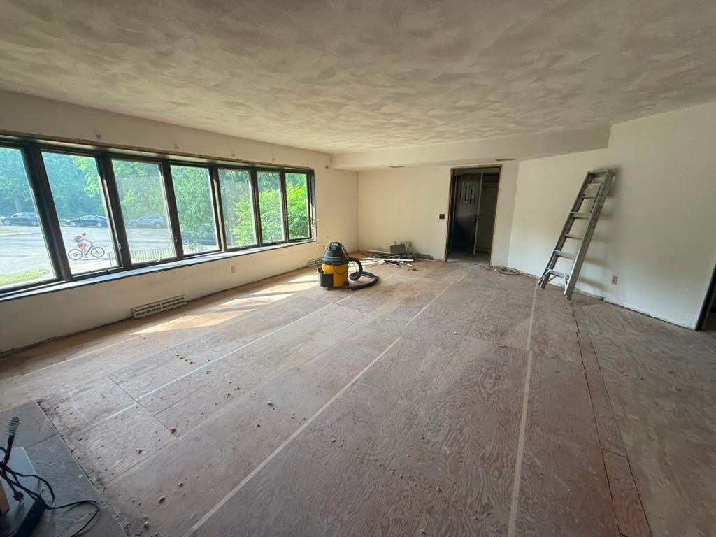 4037 Tokay Boulevard - Photo 3