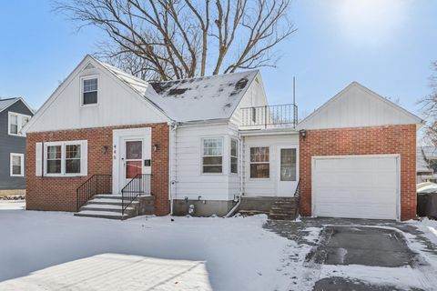 Photo of 440 E Dodge Street, Jefferson, WI 53549 (MLS # 2014352)