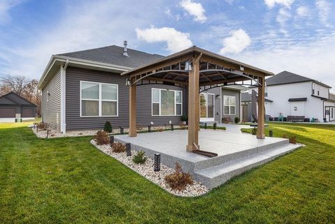 Tiny photo for 3715 Tanglewood Place, Janesville, WI 53546 (MLS # 2013001)