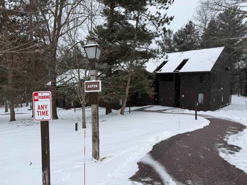 Photo of 8 Aspen Trail Trail 8 #8, Wisconsin Dells, WI 53965 (MLS # 2015441)