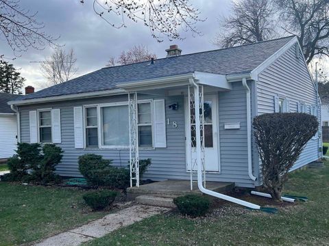 18 S Randall Avenue, Janesville, WI 53545 - #: 1996974
