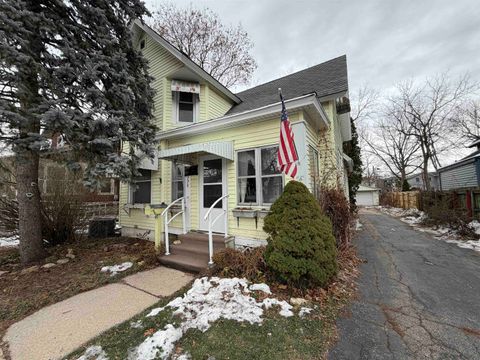 Photo of 228 N Pearl Street, Janesville, WI 53548 (MLS # 2012499)