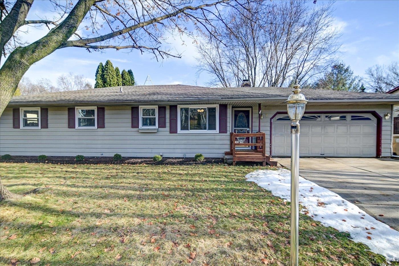 7 La Crescenta Circle