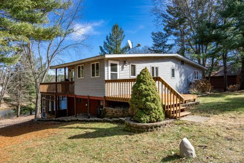 Photo of S3244A W Lake Virginia Road, Reedsburg, WI 53959 (MLS # 2018368)