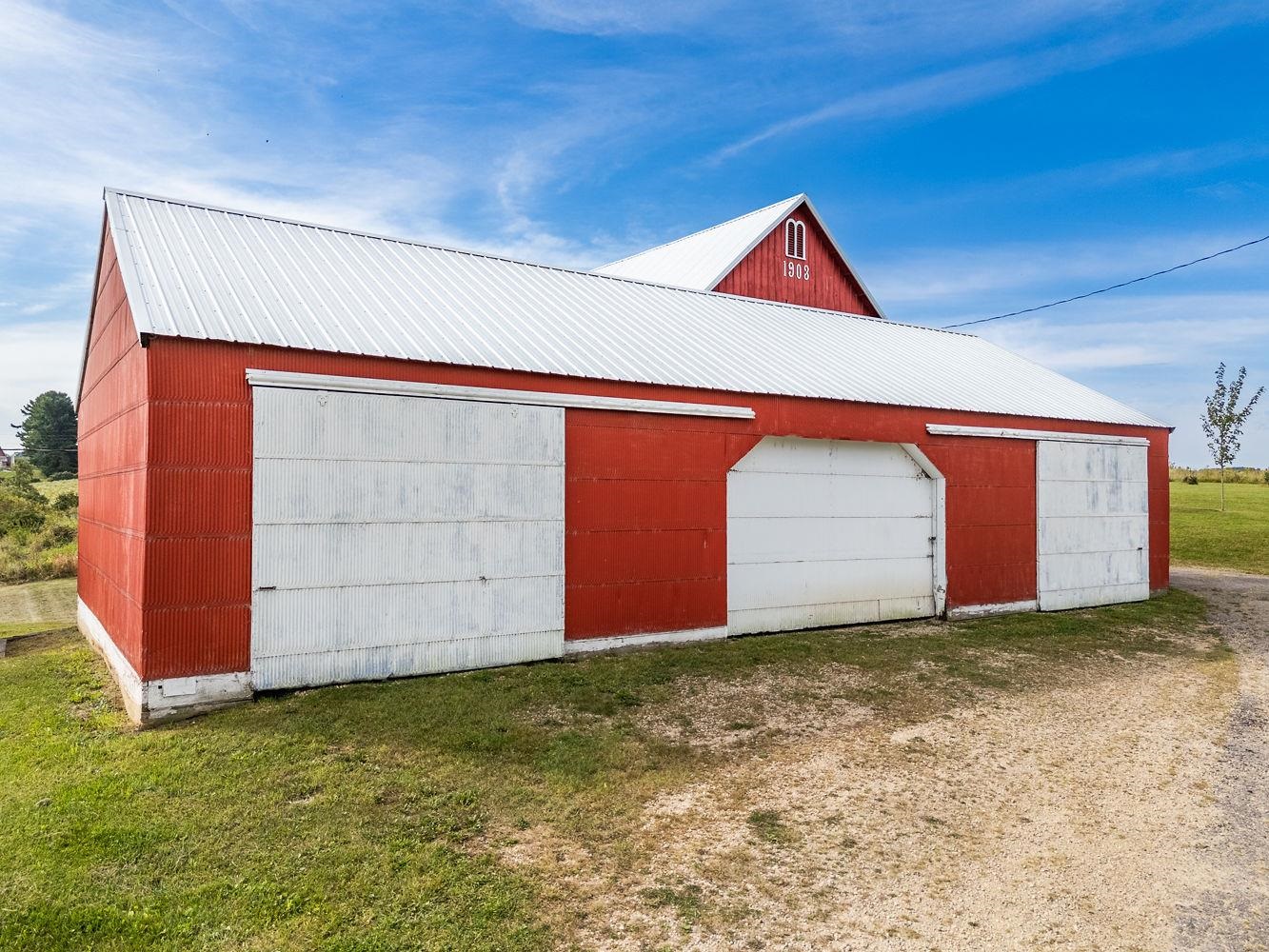 Wonewoc, Wisconsin 53968, United States, 3 Bedrooms Bedrooms, ,2 BathroomsBathrooms,Residential,Active,108444