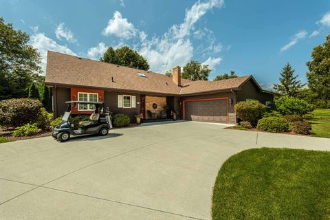 Photo of 1825 Country Club Road, Stoughton, WI 53589 (MLS # 2021633)