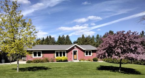 Photo of 356 Sherman Avenue, Markesan, WI 53946 (MLS # 2022483)