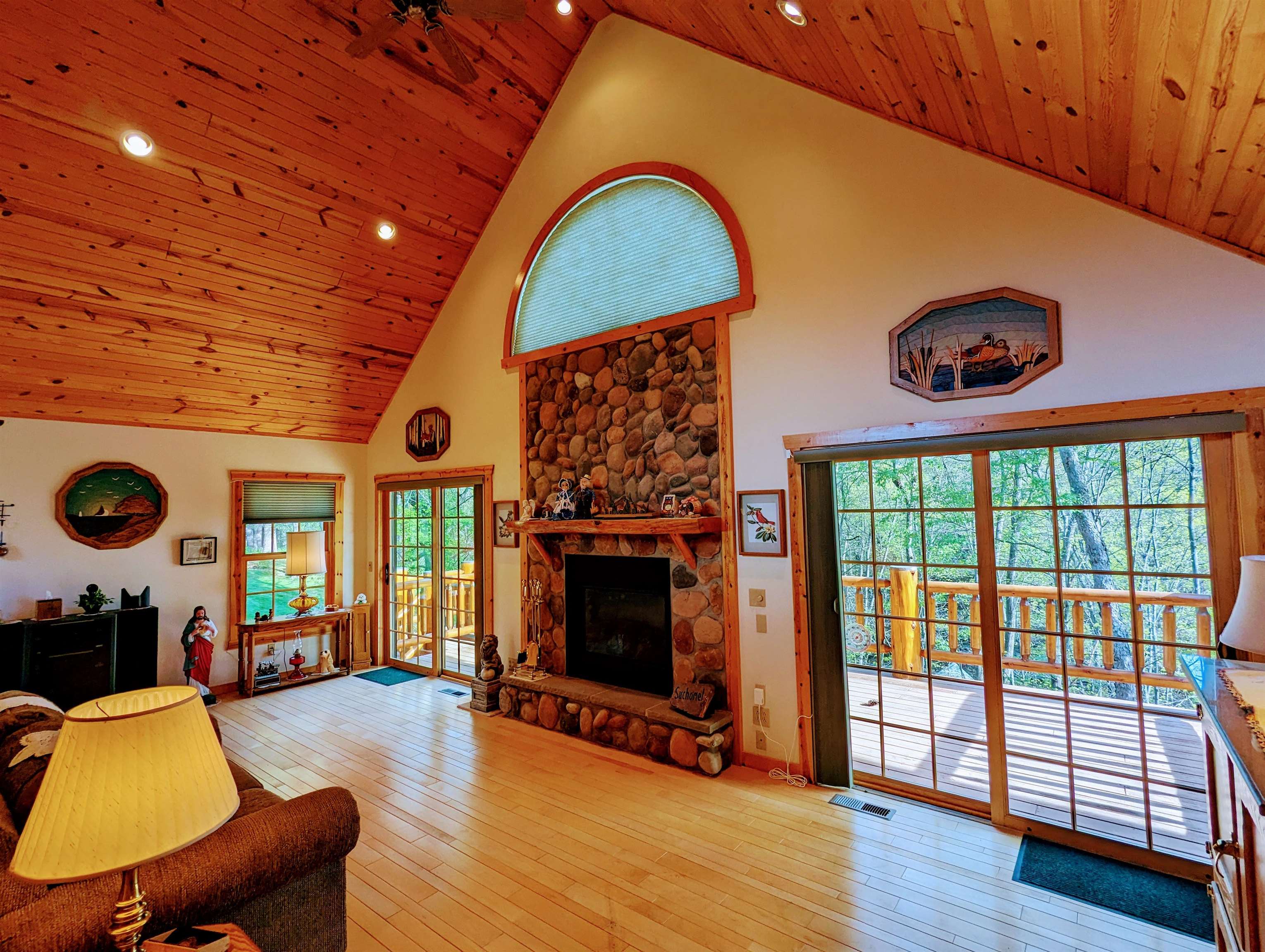 Wisconsin Dells, Wisconsin 53965, United States, 4 Bedrooms Bedrooms, ,3 BathroomsBathrooms,Residential,Pending,58624