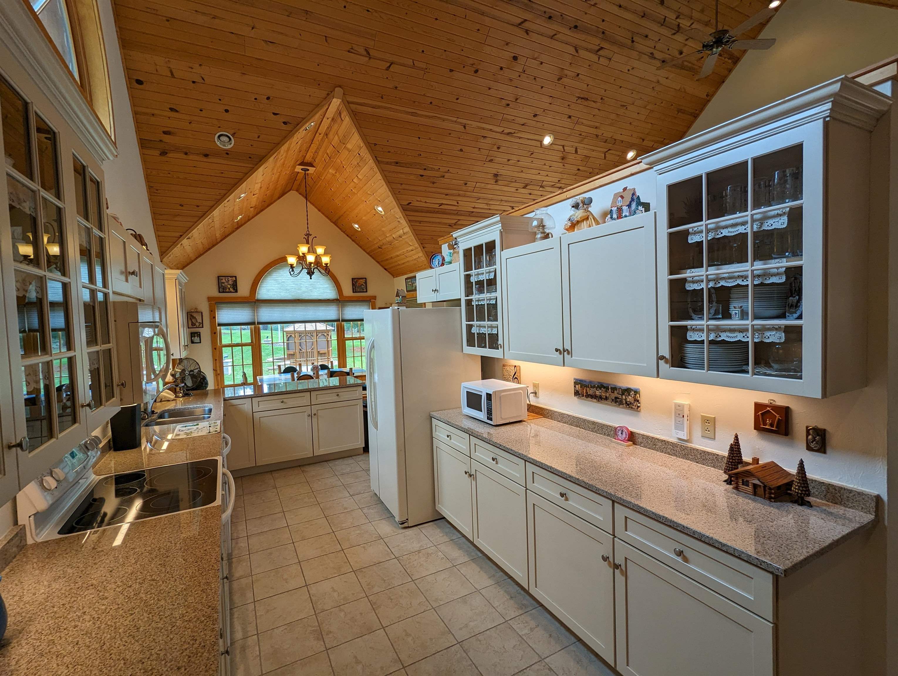 Wisconsin Dells, Wisconsin 53965, United States, 4 Bedrooms Bedrooms, ,3 BathroomsBathrooms,Residential,Pending,58624