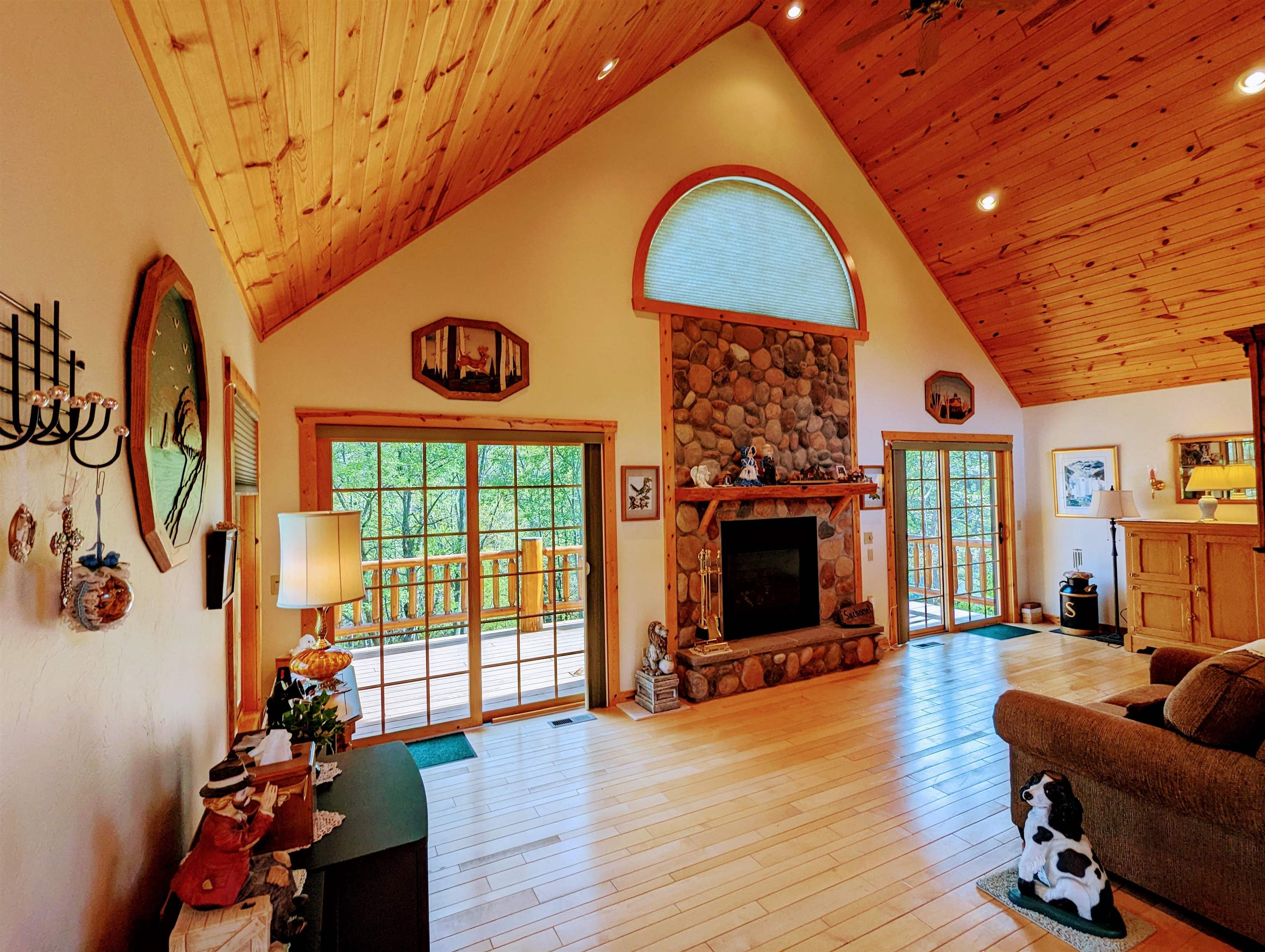 Wisconsin Dells, Wisconsin 53965, United States, 4 Bedrooms Bedrooms, ,3 BathroomsBathrooms,Residential,Pending,58624