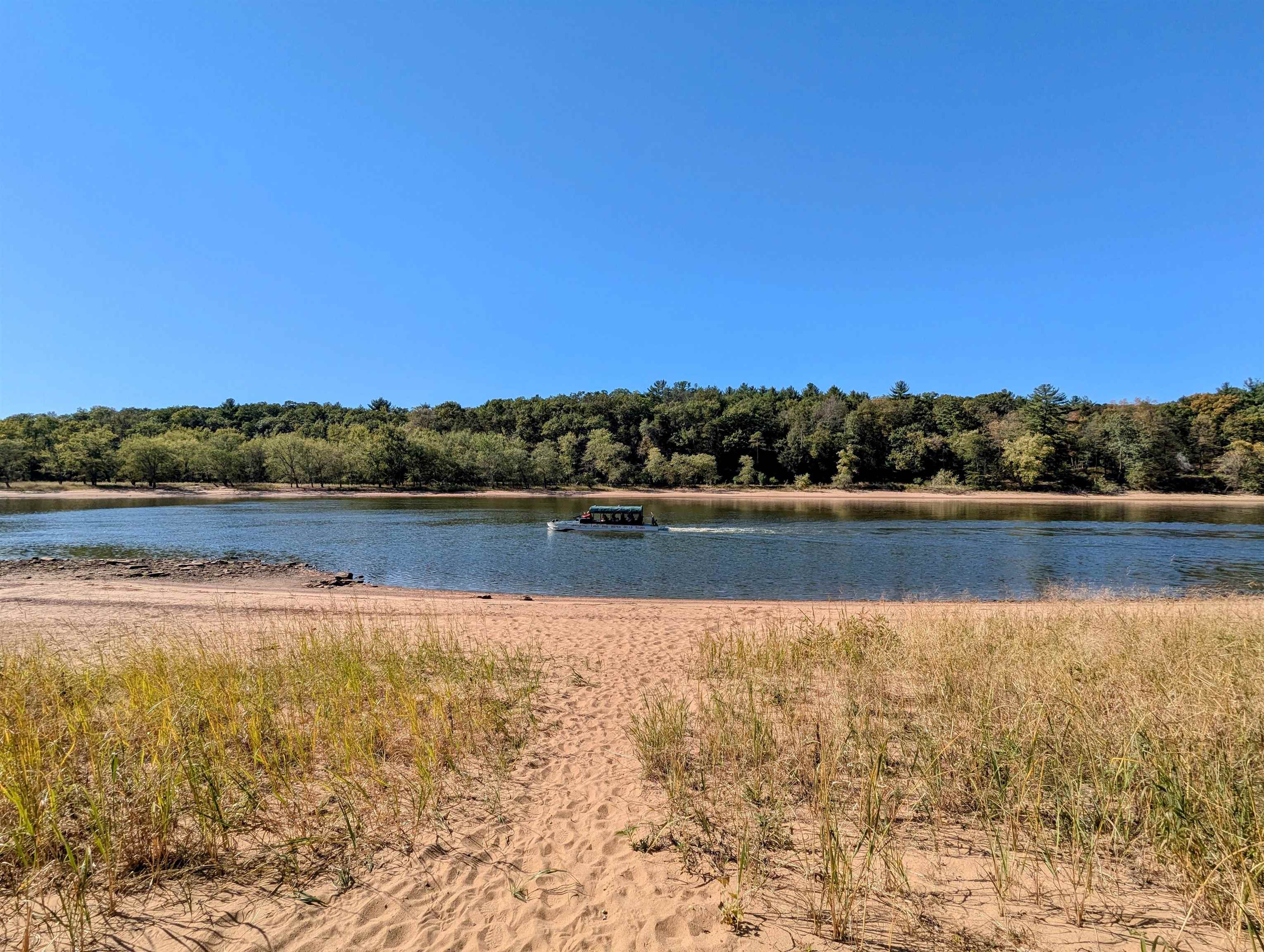 Wisconsin Dells, Wisconsin 53965, United States, 4 Bedrooms Bedrooms, ,3 BathroomsBathrooms,Residential,Pending,58624