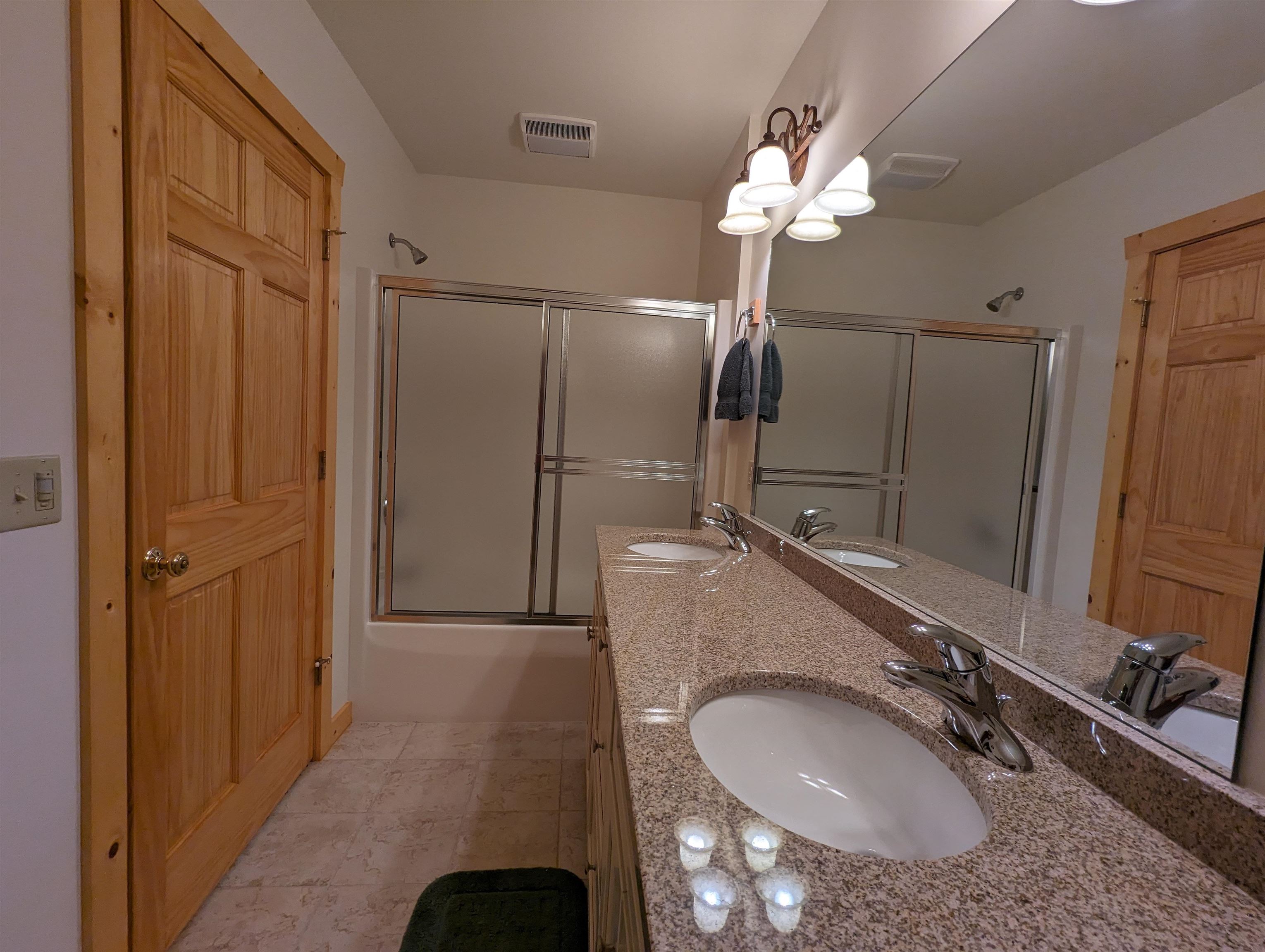 Wisconsin Dells, Wisconsin 53965, United States, 4 Bedrooms Bedrooms, ,3 BathroomsBathrooms,Residential,Pending,58624