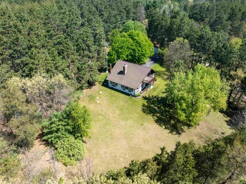Photo of 3703 8th Avenue, Wisconsin Dells, WI 53965 (MLS # 2023763)
