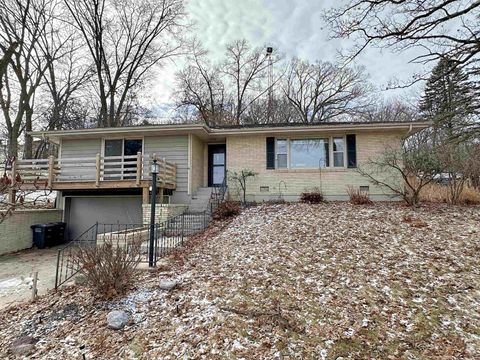 Photo of 2539 N County Road E, Janesville, WI 53548 (MLS # 2015012)