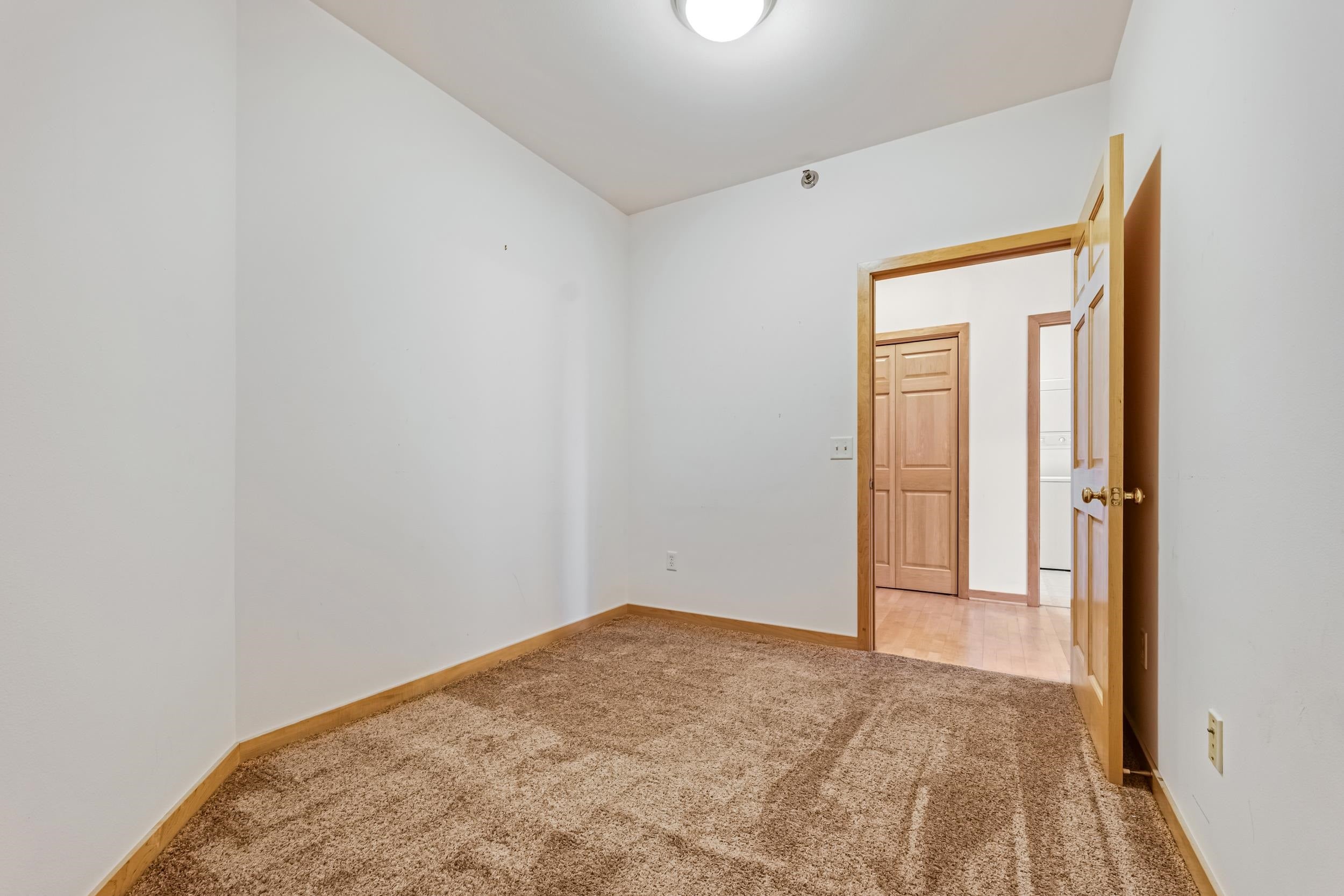 115 E Broadway 201