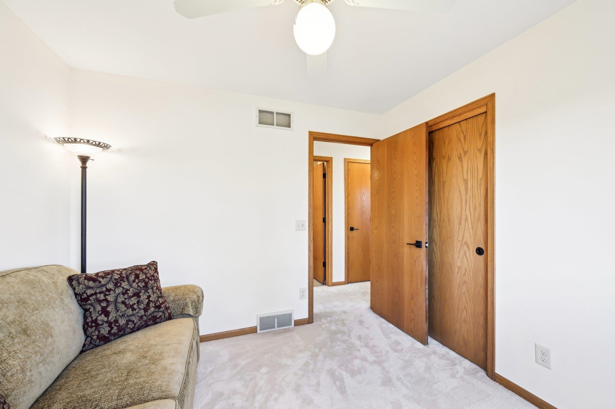 Madison, Wisconsin 53719, United States, 3 Bedrooms Bedrooms, ,4 BathroomsBathrooms,Residential,Pending,82875