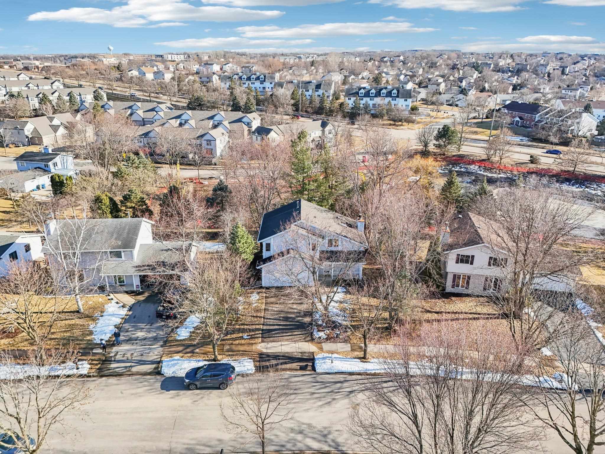 Madison, Wisconsin 53719, United States, 3 Bedrooms Bedrooms, ,4 BathroomsBathrooms,Residential,Pending,82875