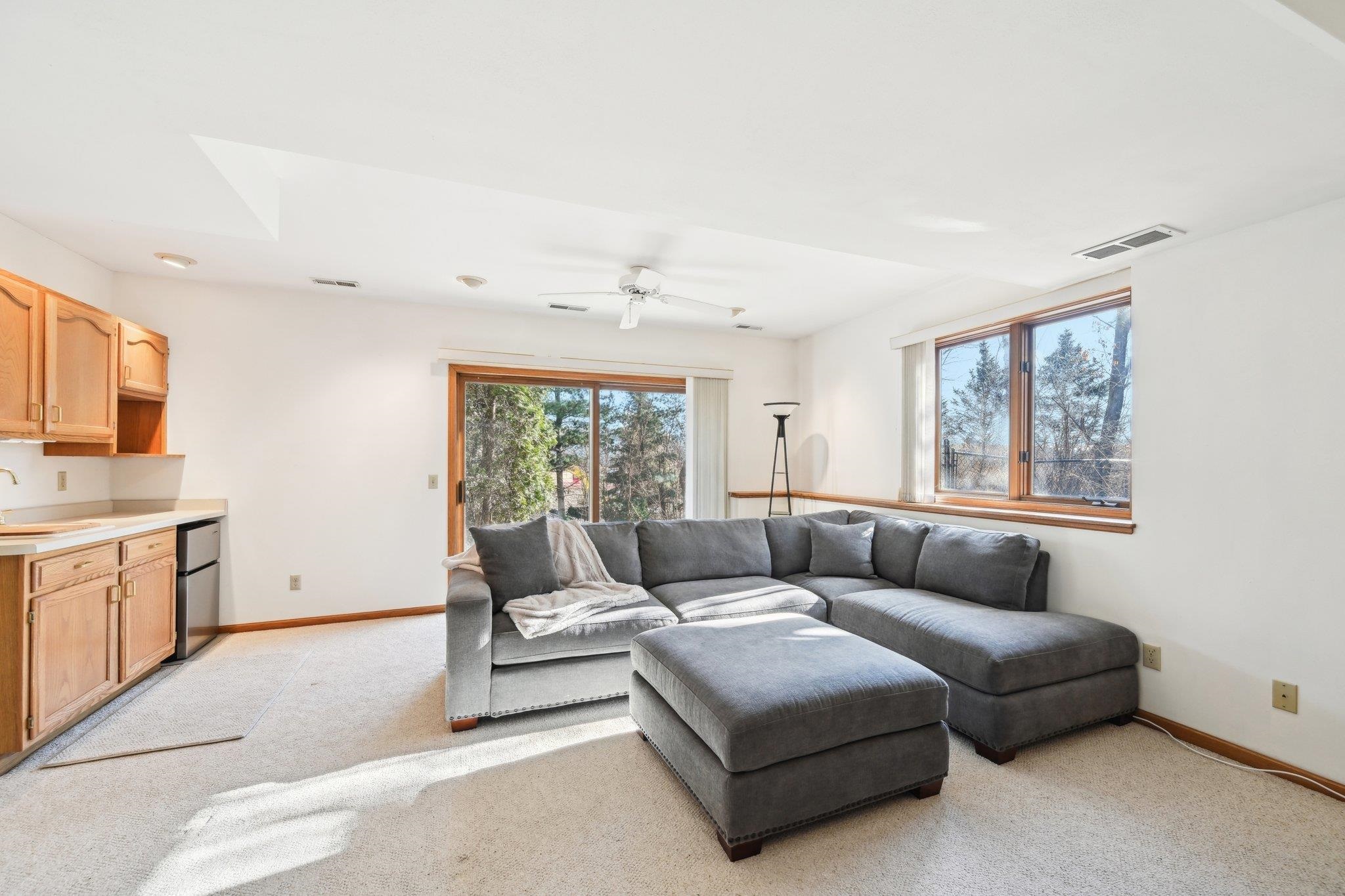 Madison, Wisconsin 53719, United States, 3 Bedrooms Bedrooms, ,4 BathroomsBathrooms,Residential,Pending,82875