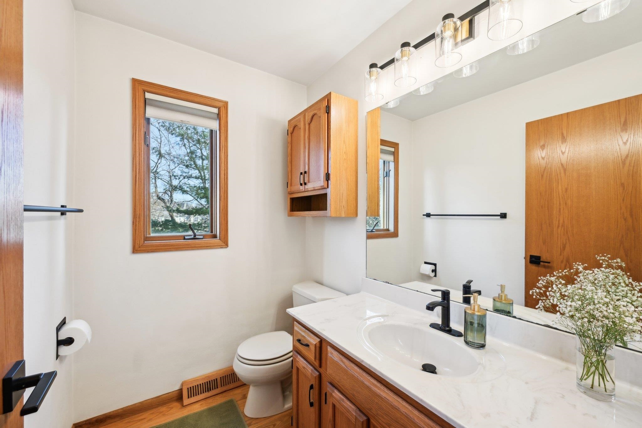 Madison, Wisconsin 53719, United States, 3 Bedrooms Bedrooms, ,4 BathroomsBathrooms,Residential,Pending,82875