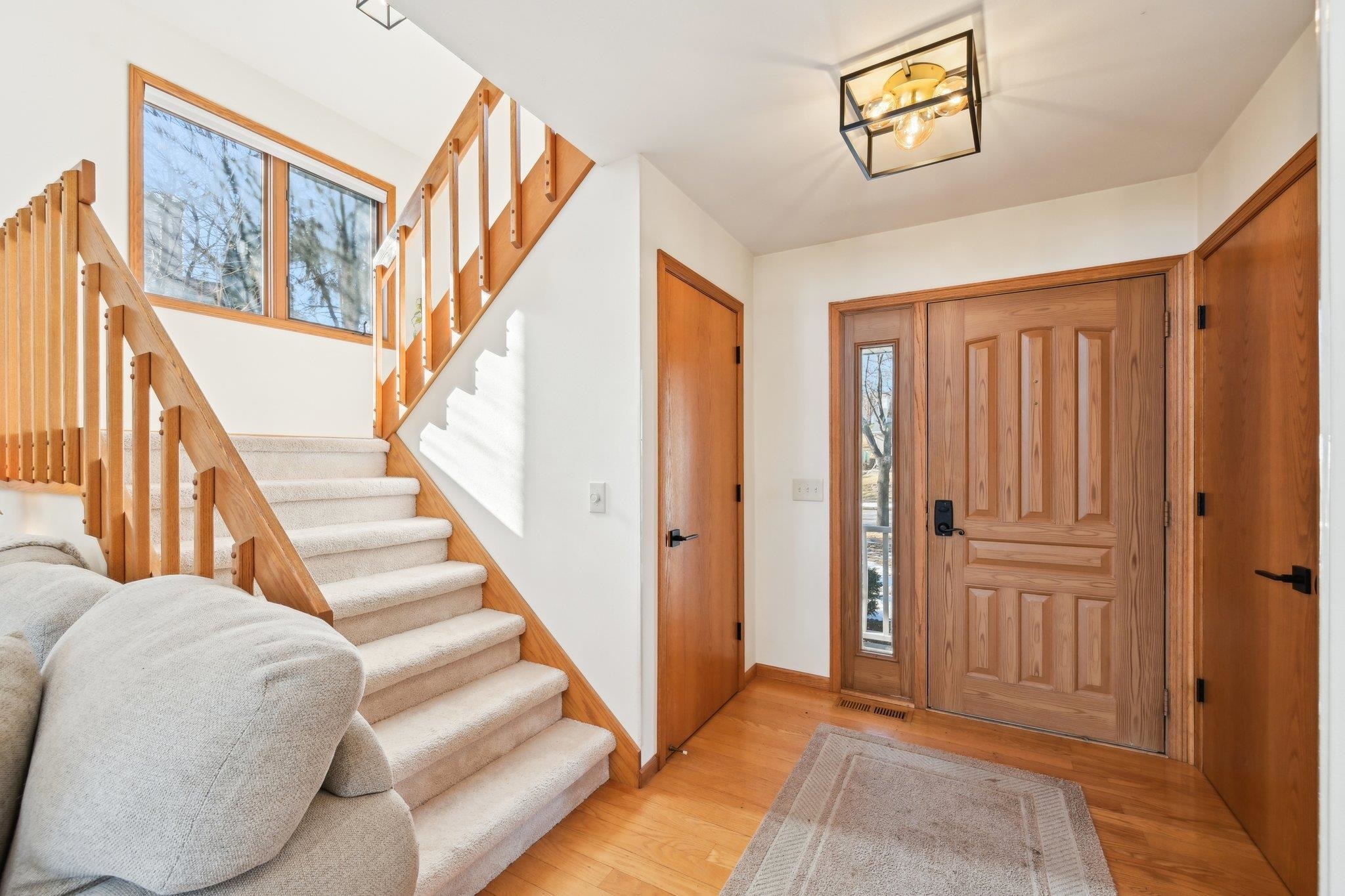 Madison, Wisconsin 53719, United States, 3 Bedrooms Bedrooms, ,4 BathroomsBathrooms,Residential,Pending,82875