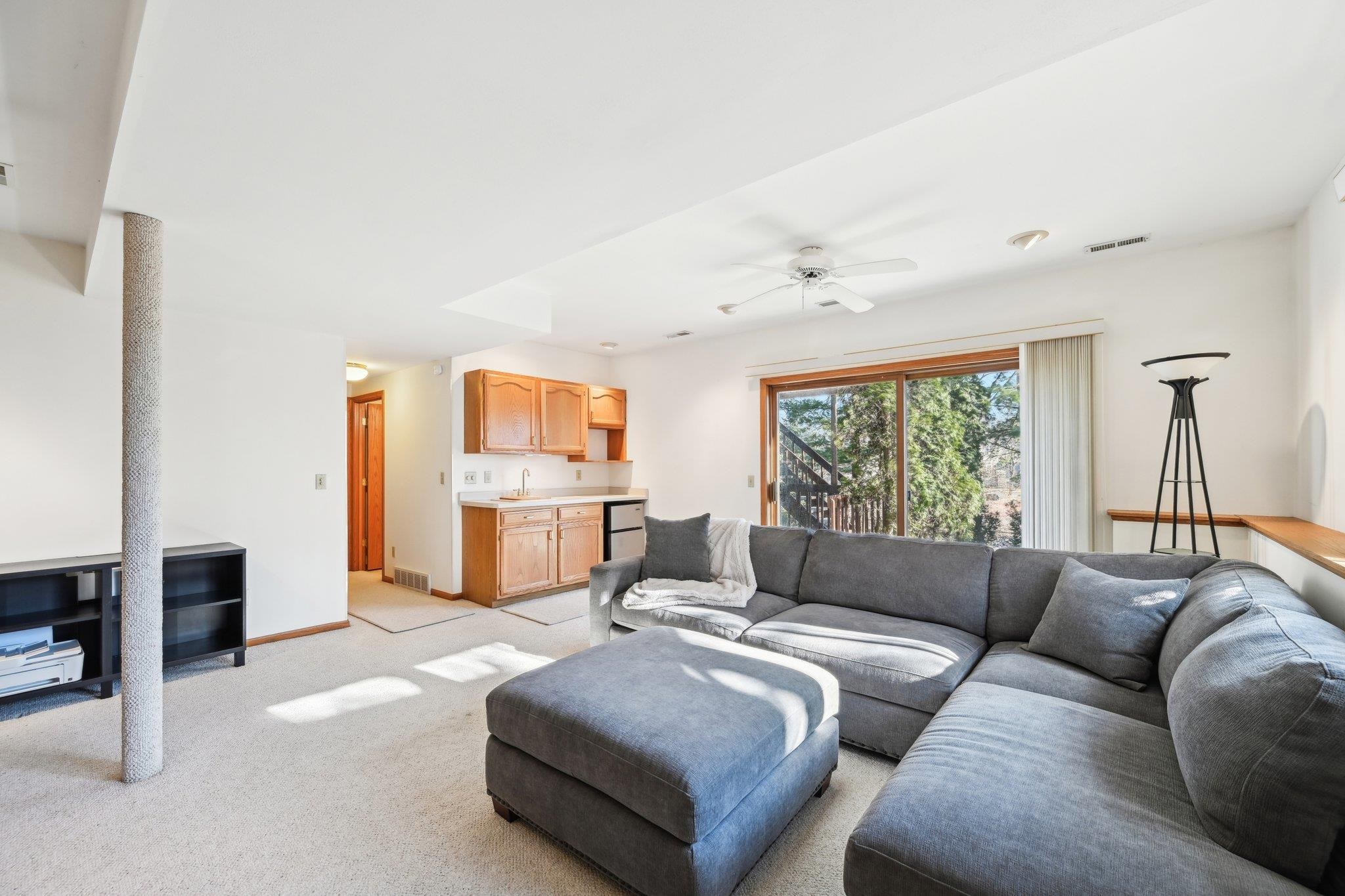 Madison, Wisconsin 53719, United States, 3 Bedrooms Bedrooms, ,4 BathroomsBathrooms,Residential,Pending,82875