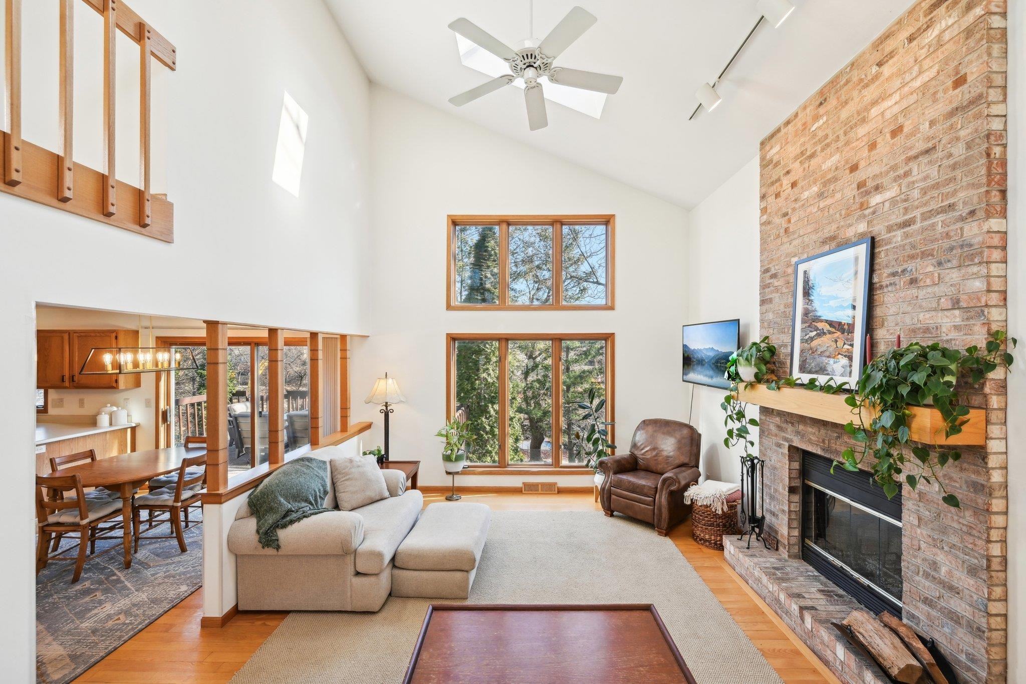 Madison, Wisconsin 53719, United States, 3 Bedrooms Bedrooms, ,4 BathroomsBathrooms,Residential,Pending,82875