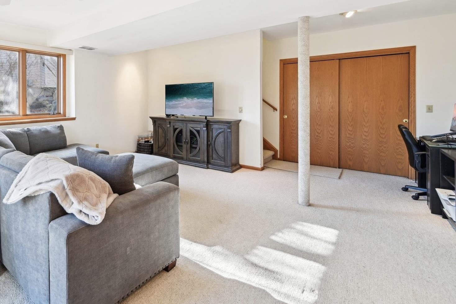 Madison, Wisconsin 53719, United States, 3 Bedrooms Bedrooms, ,4 BathroomsBathrooms,Residential,Pending,82875