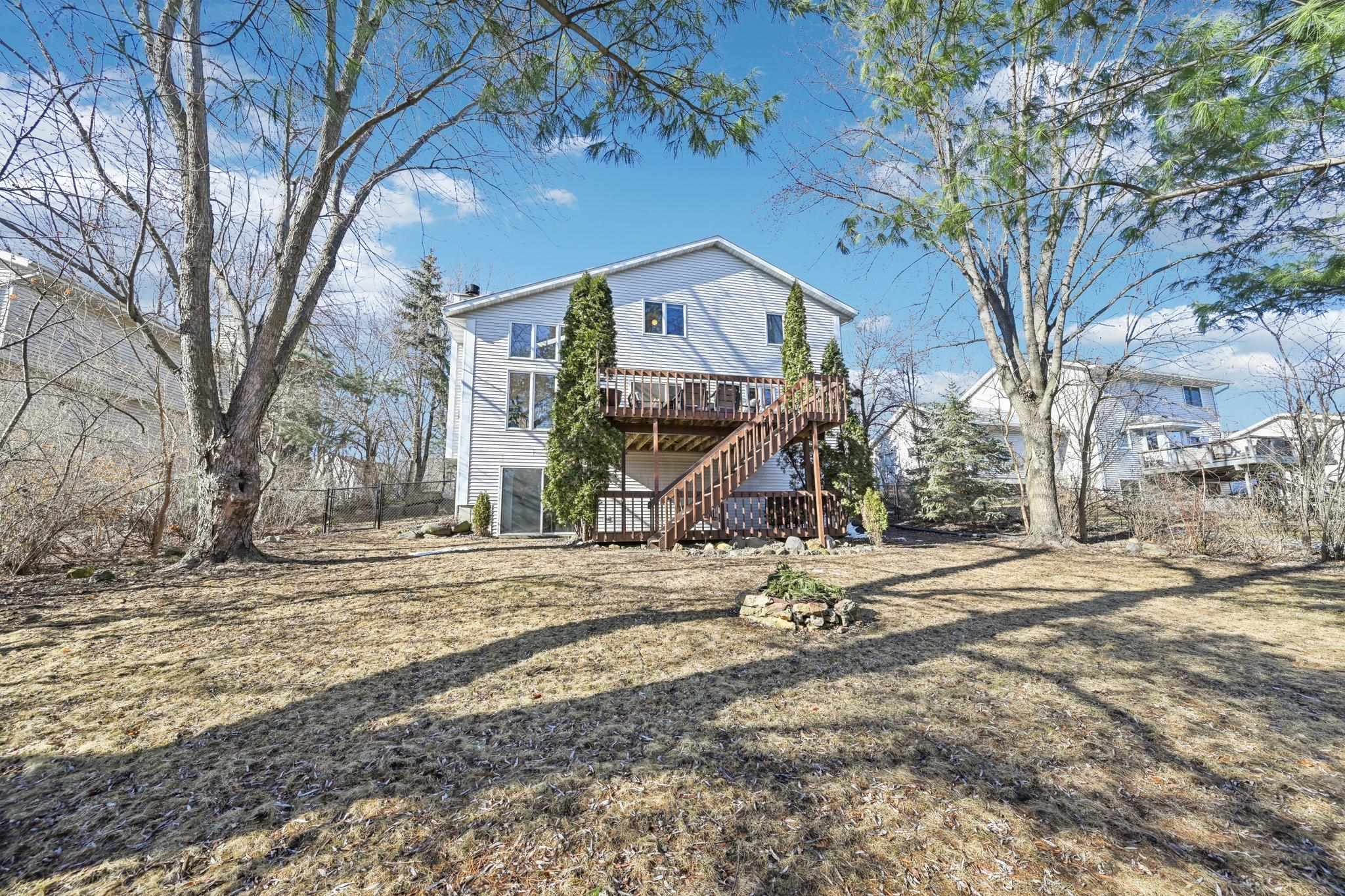 Madison, Wisconsin 53719, United States, 3 Bedrooms Bedrooms, ,4 BathroomsBathrooms,Residential,Pending,82875