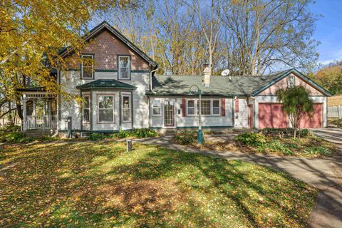 Photo of 5724 N Helenville Road, Helenville, WI 53137 (MLS # 2011621)