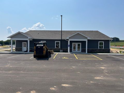 Photo of 851 S Albert Avenue, Reedsburg, WI 53959 (MLS # 2006062)