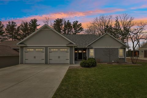 Photo of W9063 Lakeview Drive, Cambridge, WI 53523 (MLS # 2019869)