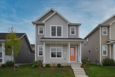 Photo of 2159 Autumn Lake Parkway, Madison, WI 53718 (MLS # 2009519)