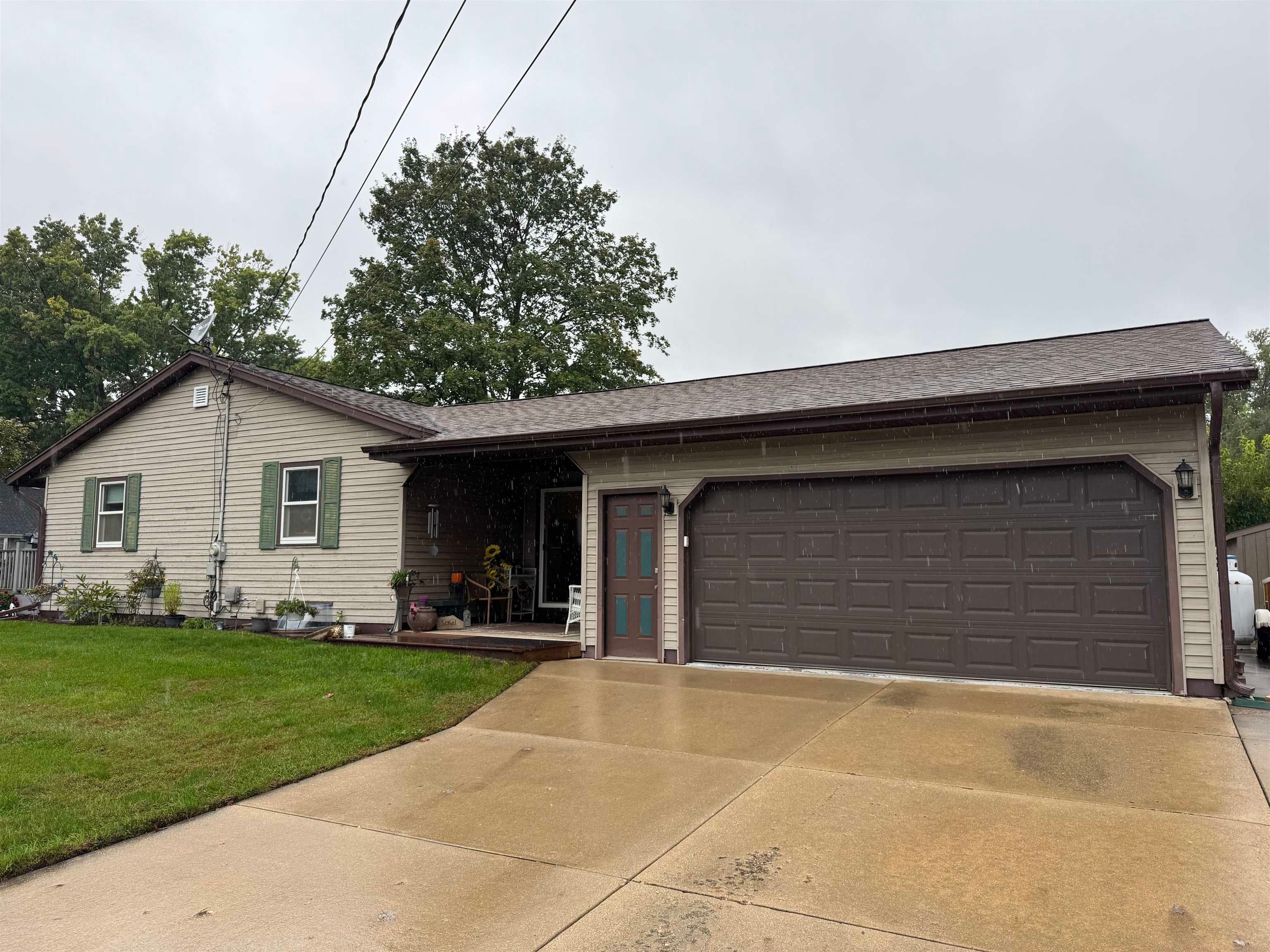 1304 Manor Drive