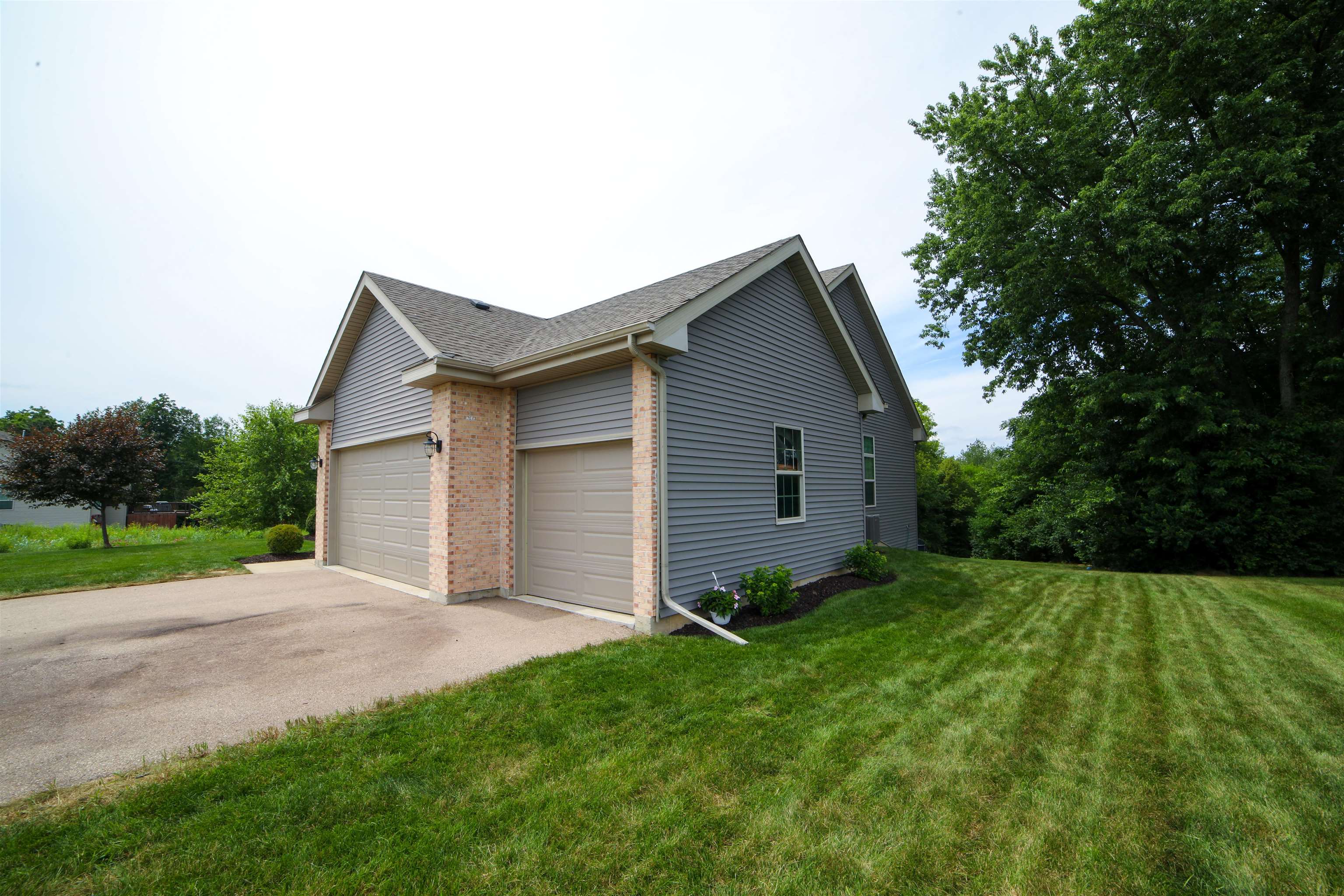 8747 N Stone Farm Road