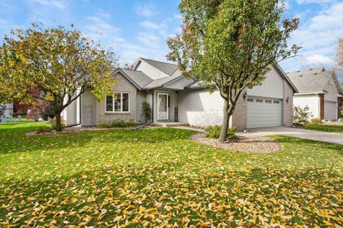 Photo of 1122 Virdon Drive, Sun Prairie, WI 53590 (MLS # 2035574)
