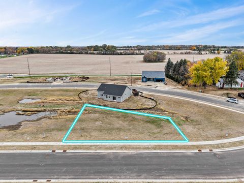 Photo of 351 Wild Rose Way, Stoughton, WI 53589 (MLS # 2020977)