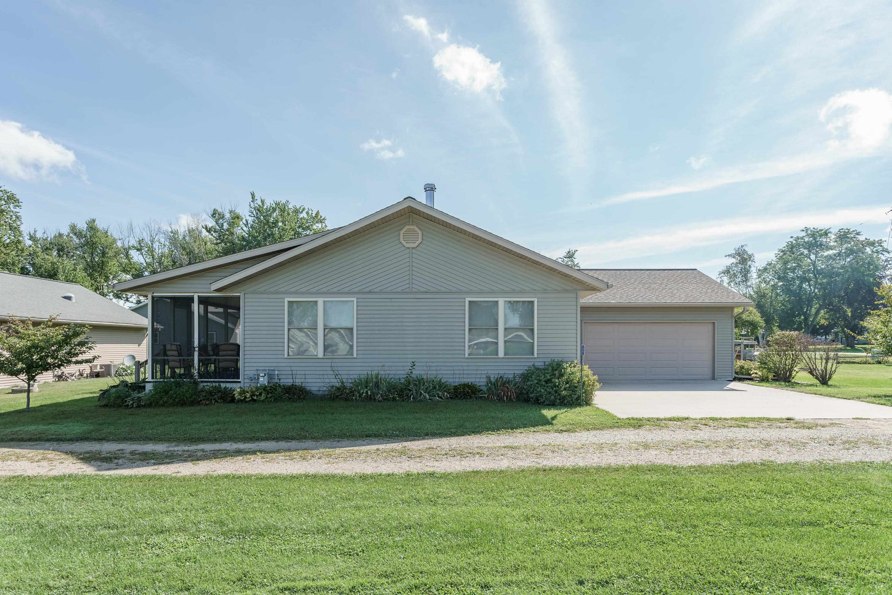 262 E Front Street