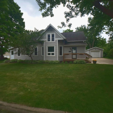 Photo of 238 W School Street, Belleville, WI 53508 (MLS # 2025685)