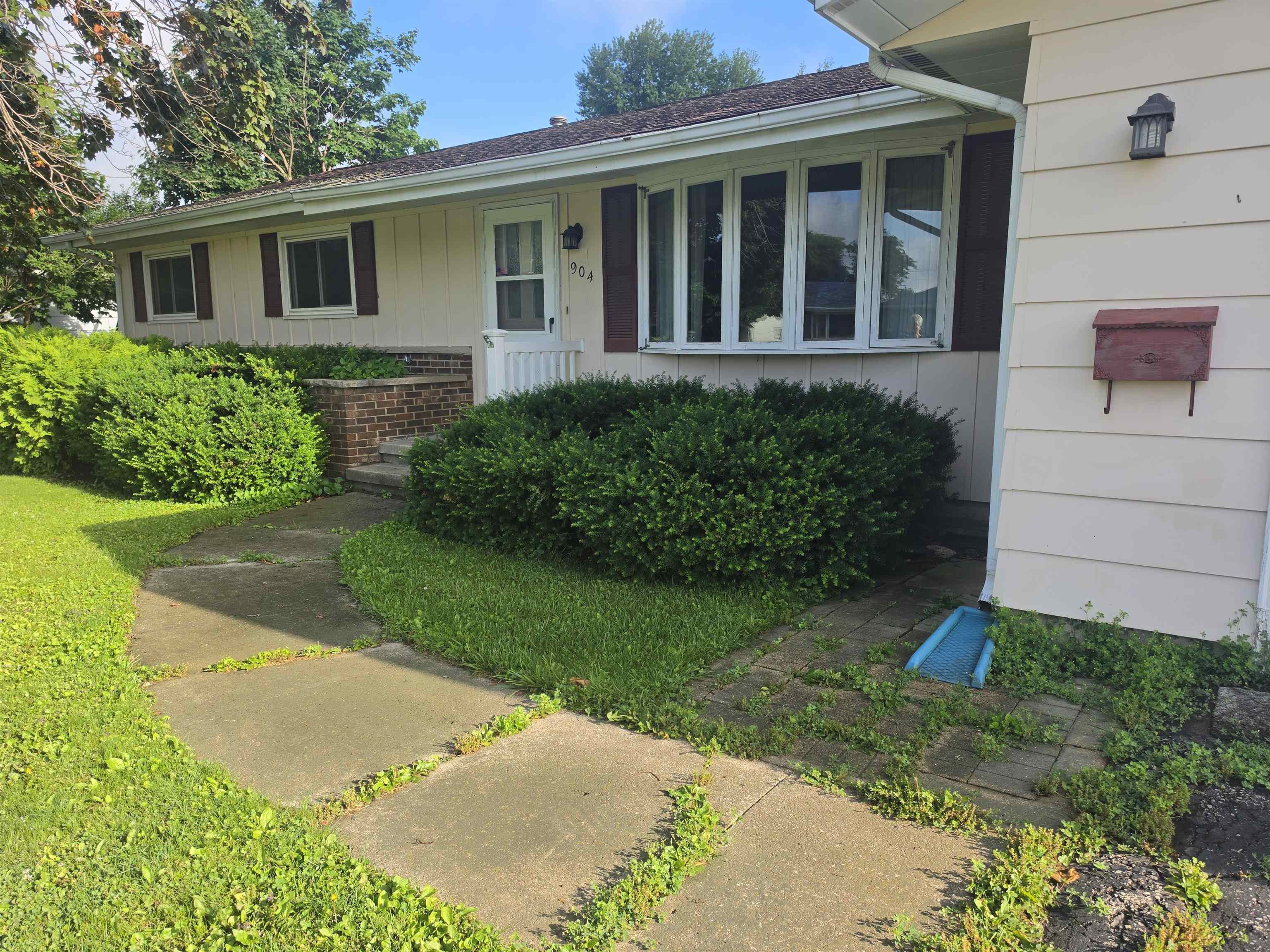 904 Pleasant Avenue