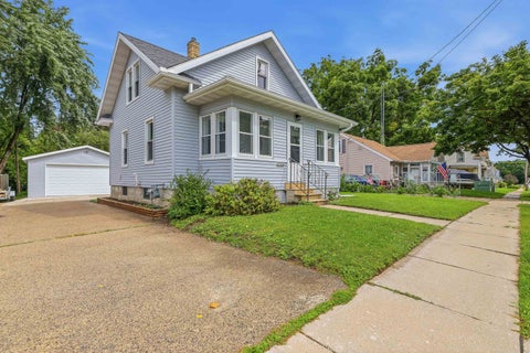Photo of 310 W Burnett Street, Beaver Dam, WI 53916 (MLS # 2032101)