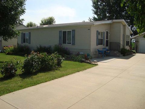 Photo of 103 Frank Court, Fox Lake, WI 53933 (MLS # 2020565)