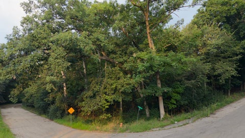 Photo of 2315 Summit Drive, Janesville, WI 53548 (MLS # 2031417)