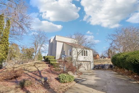 517 Isle Royal Drive, Madison, WI 53705 - #: 1993049