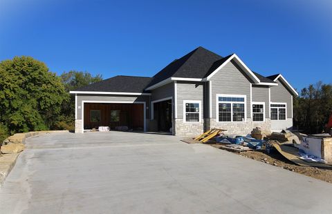 Photo of 1468 Serenity Court, Sun Prairie, WI 53590 (MLS # 2011040)